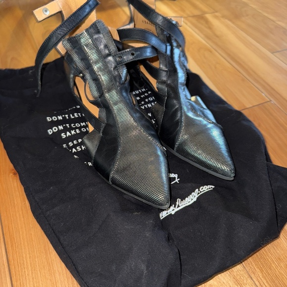 Shoe - Picture 1 of 1